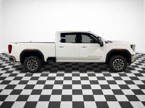 New 2026 GMC Sierra 2500 SLE w/ SLE Value Package; AWD/4WD image 2
