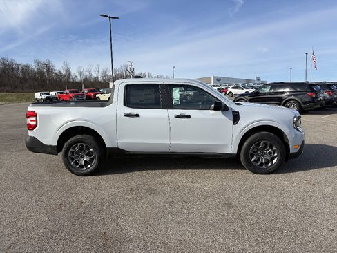 New 2026 Ford Maverick XLT w/ XLT Luxury Package FWD image 6