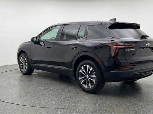Used 2025 Chevrolet Equinox LT FWD image 6