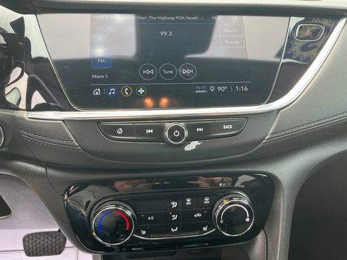 Used 2023 Buick Encore GX Preferred w/ Cold Weather Comfort Package FWD image 22