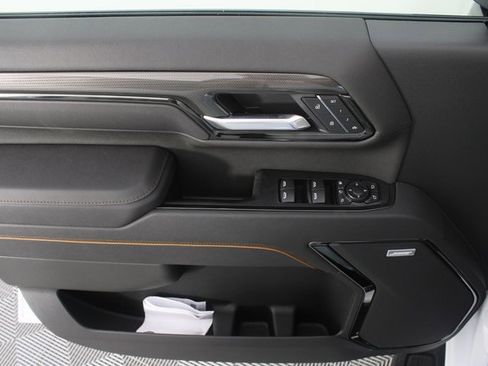 New 2026 GMC Sierra 3500 AT4 w/ AT4 Premium Plus Package image 17