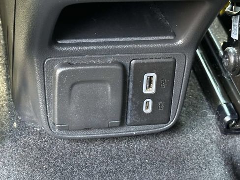 Used 2023 Chevrolet TrailBlazer LT w/ Convenience Package AWD/4WD image 10