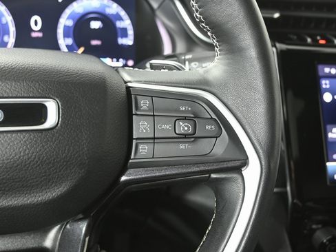 Used 2022 Jeep Grand Cherokee Altitude image 37