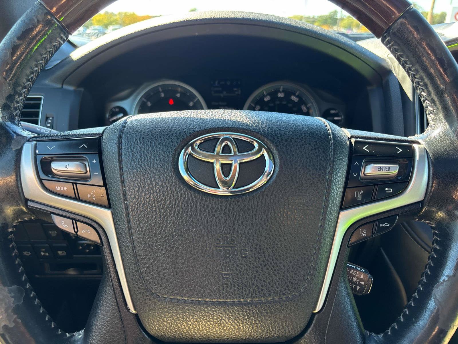 Used 2017 Toyota Land Cruiser AWD/4WD image 19