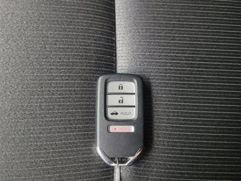 Used 2019 Honda Accord LX image 32