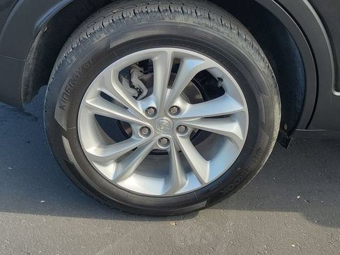 Certified 2023 Buick Encore GX Preferred w/ Cold Weather Comfort Package FWD image 5