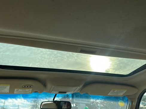 Used 2013 Ford Expedition XLT image 13