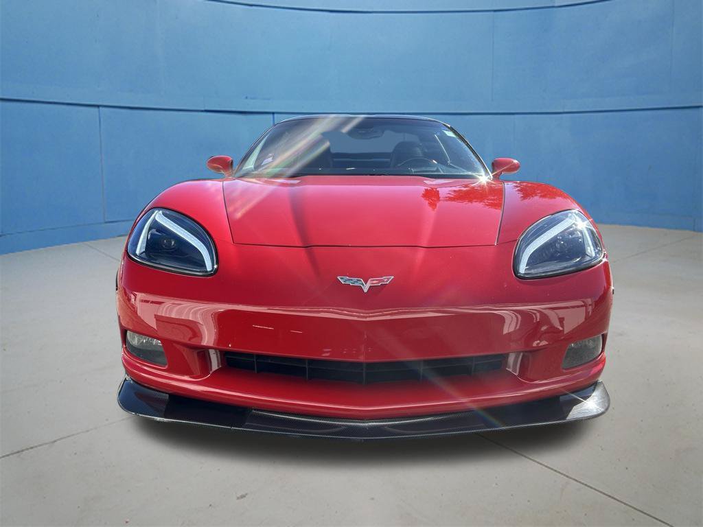 Used 2006 Chevrolet Corvette Coupe w/ Preferred Equipment Group RWD image 4