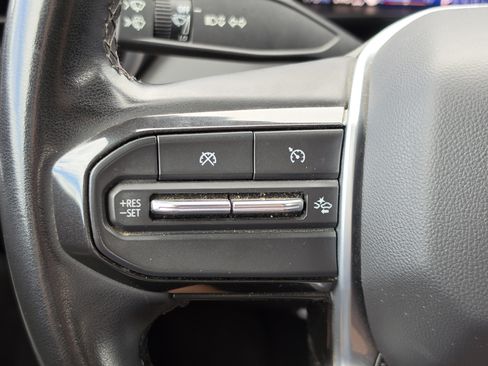 Used 2024 Chevrolet Colorado LT w/ LT Convenience Package AWD/4WD image 15