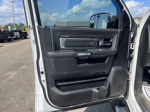 Used 2016 RAM 2500 Limited AWD/4WD image 14