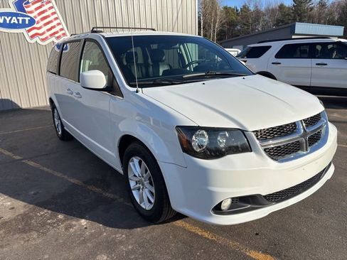 Used 2019 Dodge Grand Caravan SXT image 8