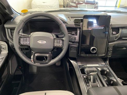 New 2023 Ford F150 Lightning Platinum image 21