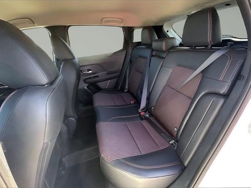 Certified 2025 Nissan Kicks SR image 24