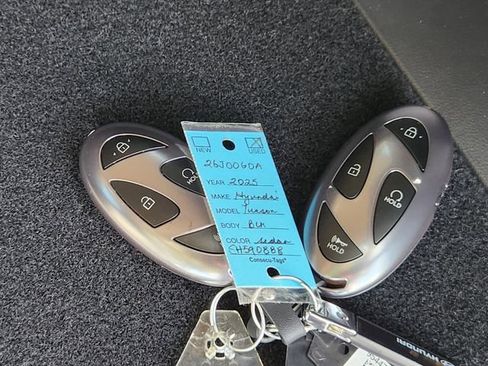 Used 2025 Hyundai Tucson SEL FWD image 32
