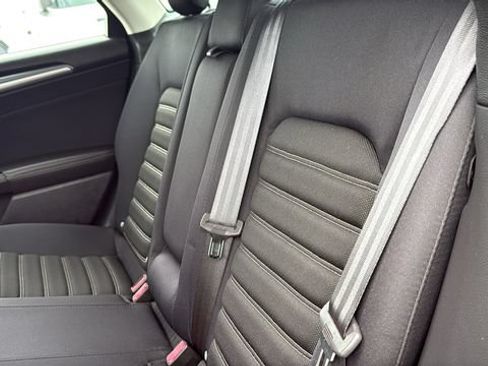 Used 2013 Ford Fusion SE FWD image 25