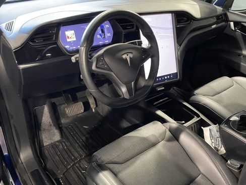 Used 2018 Tesla Model X 75D image 10