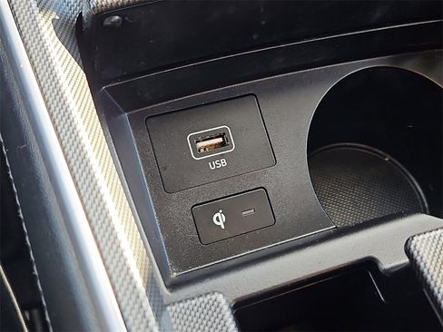 Used 2022 Hyundai Santa Fe Limited image 19