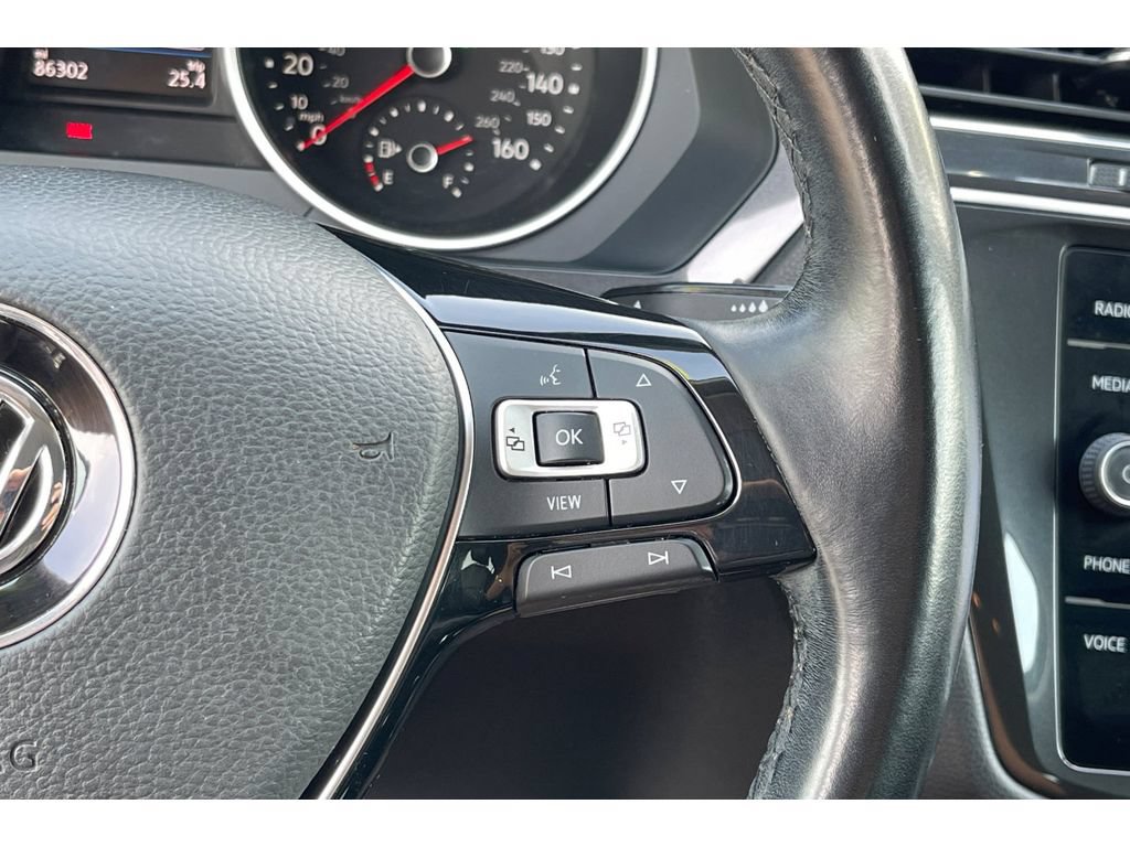 Used 2019 Volkswagen Tiguan SE AWD/4WD image 37