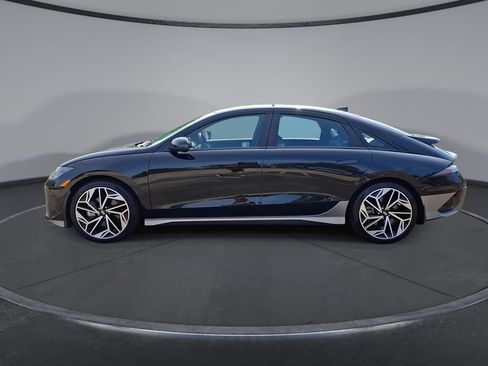 Used 2024 Hyundai Ioniq 6 SEL AWD/4WD image 9