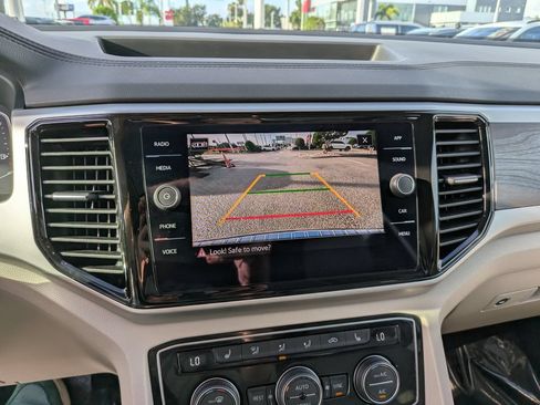 Certified 2023 Volkswagen Atlas SE FWD image 23