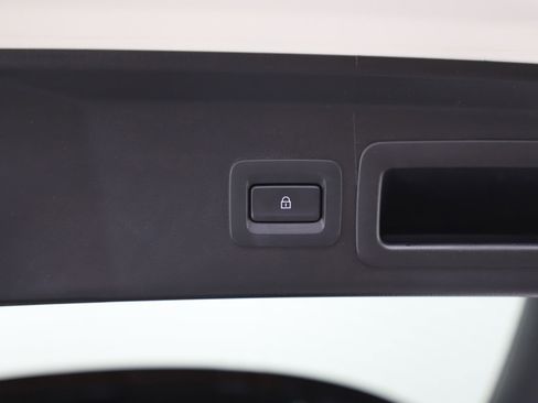 Used 2023 MAZDA CX-30 AWD 2.5 S w/ Preferred Package image 16