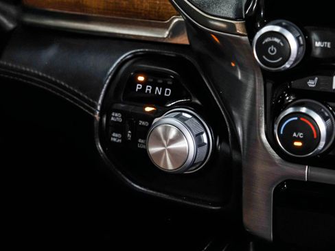Used 2019 RAM 1500 Limited AWD/4WD image 28