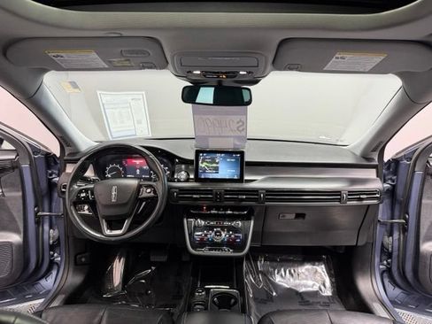 Used 2022 Lincoln Corsair AWD w/ Premium Package image 31