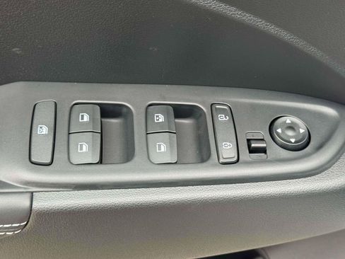 New 2026 Hyundai Venue SEL FWD image 13