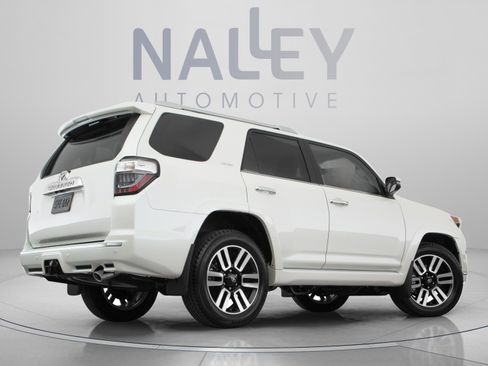Used 2020 Toyota 4Runner SR5 Premium w/ Moonroof Package AWD/4WD image 6