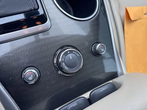 Used 2019 INFINITI QX60 Luxe w/ Essential Package image 15