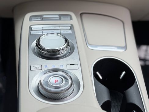 Used 2023 Genesis GV70 2.5T w/ Advanced Package image 48