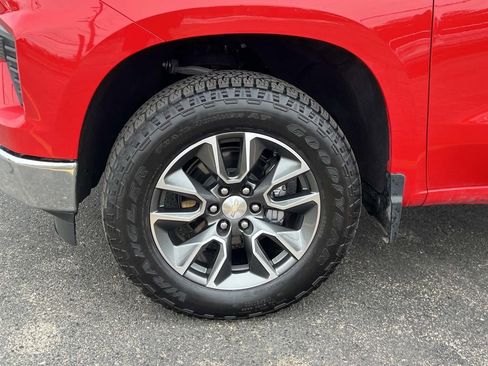 Used 2023 Chevrolet Silverado 1500 LT image 25