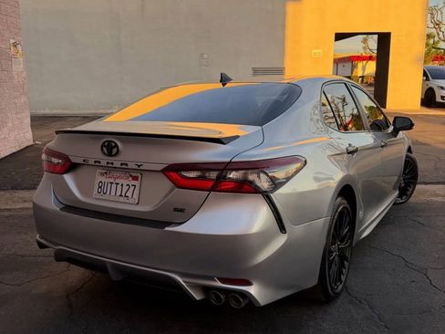 Used 2021 Toyota Camry SE image 9