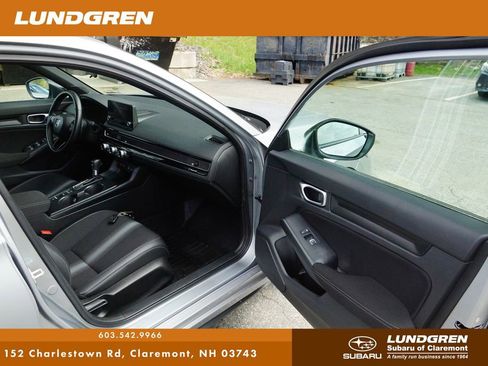 Used 2023 Honda Civic Sport image 8