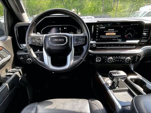 Used 2023 GMC Sierra 1500 SLT w/ SLT Premium Package AWD/4WD image 5