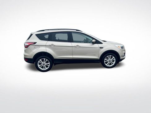 Used 2018 Ford Escape SE image 8