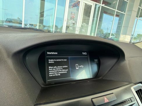 Used 2018 Acura TLX FWD image 10