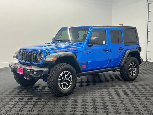 Used 2024 Jeep Wrangler Rubicon image 1