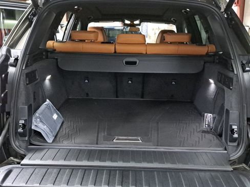 New 2026 BMW X5 xDrive40i w/ M Sport Package image 14