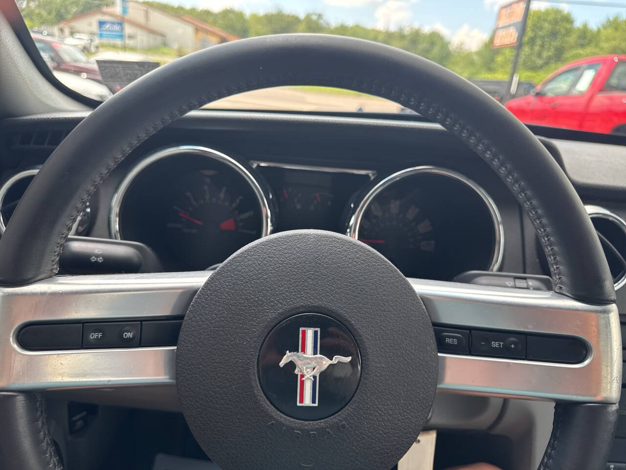 Used 2006 Ford Mustang Coupe RWD image 28