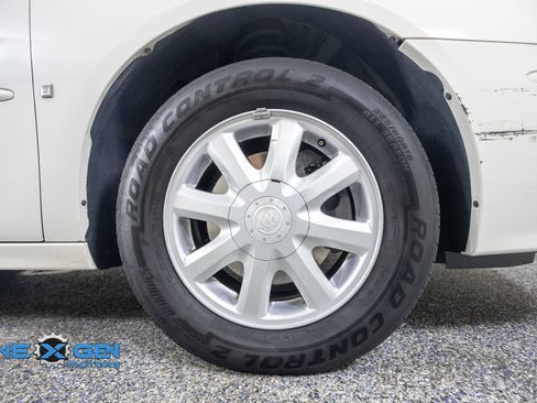 Used 2006 Buick LaCrosse CXL w/ Chrome Appearance Package FWD image 40