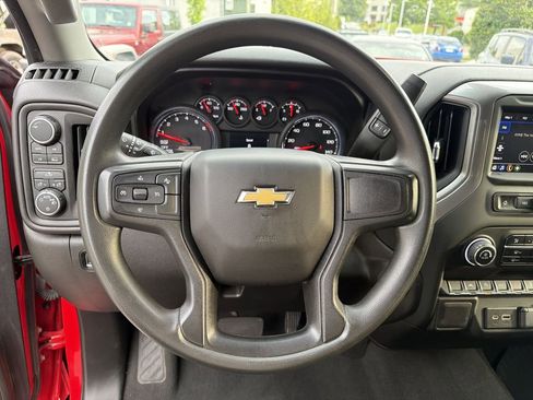 Used 2022 Chevrolet Silverado 1500 Custom AWD/4WD image 29