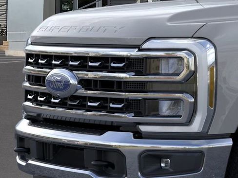 New 2026 Ford F250 Lariat w/ Chrome Package image 17