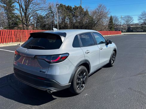 Used 2023 Honda HR-V Sport image 6