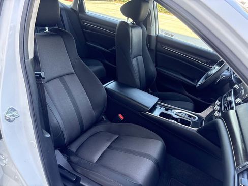Used 2021 Honda Accord EX image 16