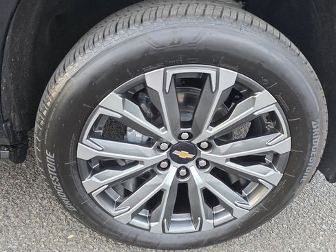 Certified 2026 Chevrolet Suburban High Country image 18