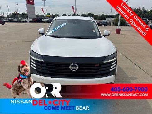 Used 2025 Nissan Kicks SR FWD image 8