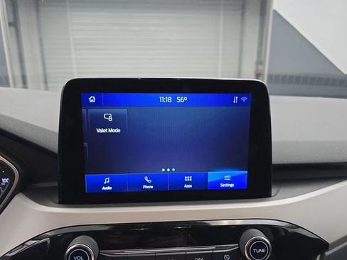 Used 2022 Ford Escape SE image 35