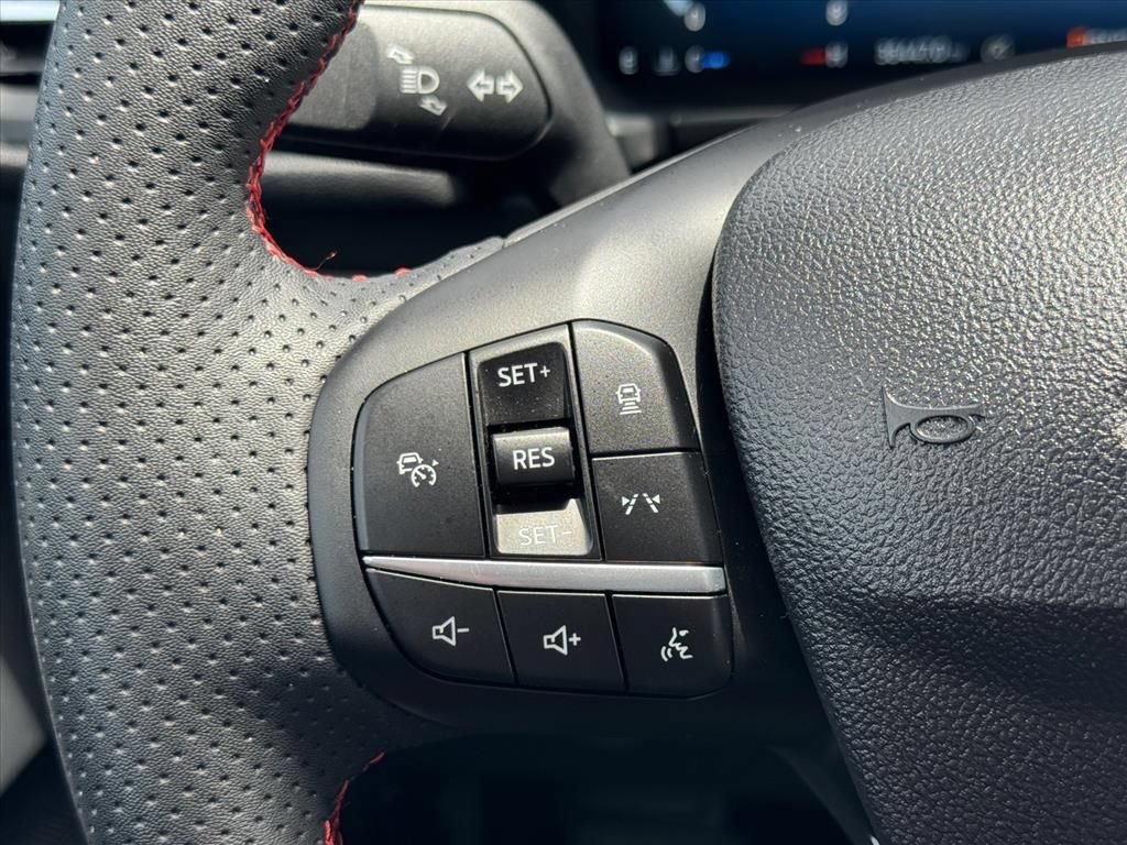 Used 2023 Ford Escape ST-Line Select w/ Tech Pack #2 AWD/4WD image 18