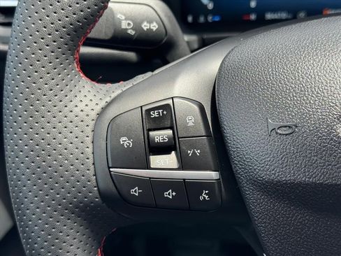Used 2023 Ford Escape ST-Line Select w/ Tech Pack #2 AWD/4WD image 18